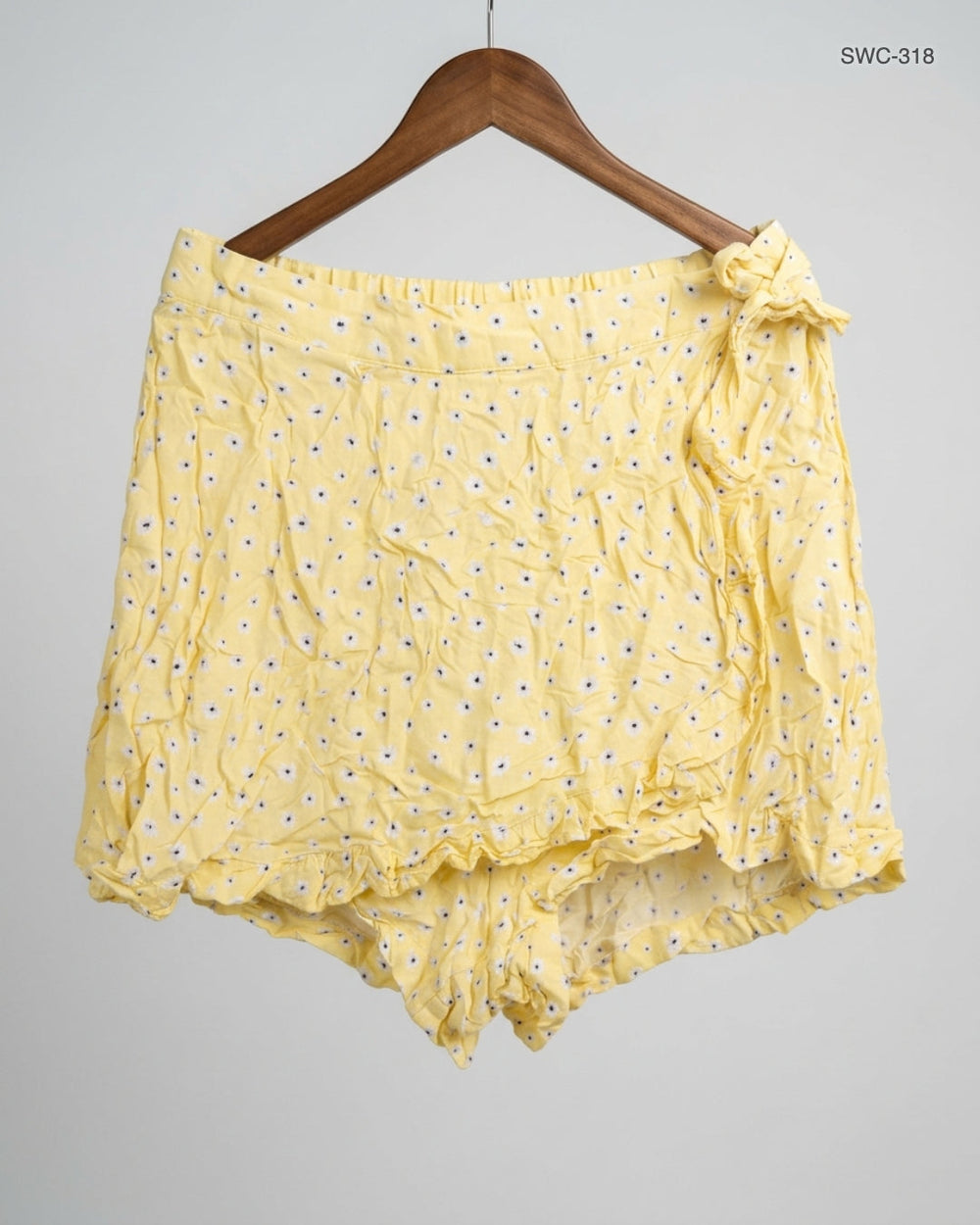 H&M (SWC-318)