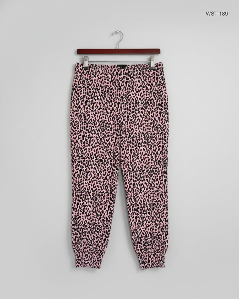 Lipsy (WST-189)