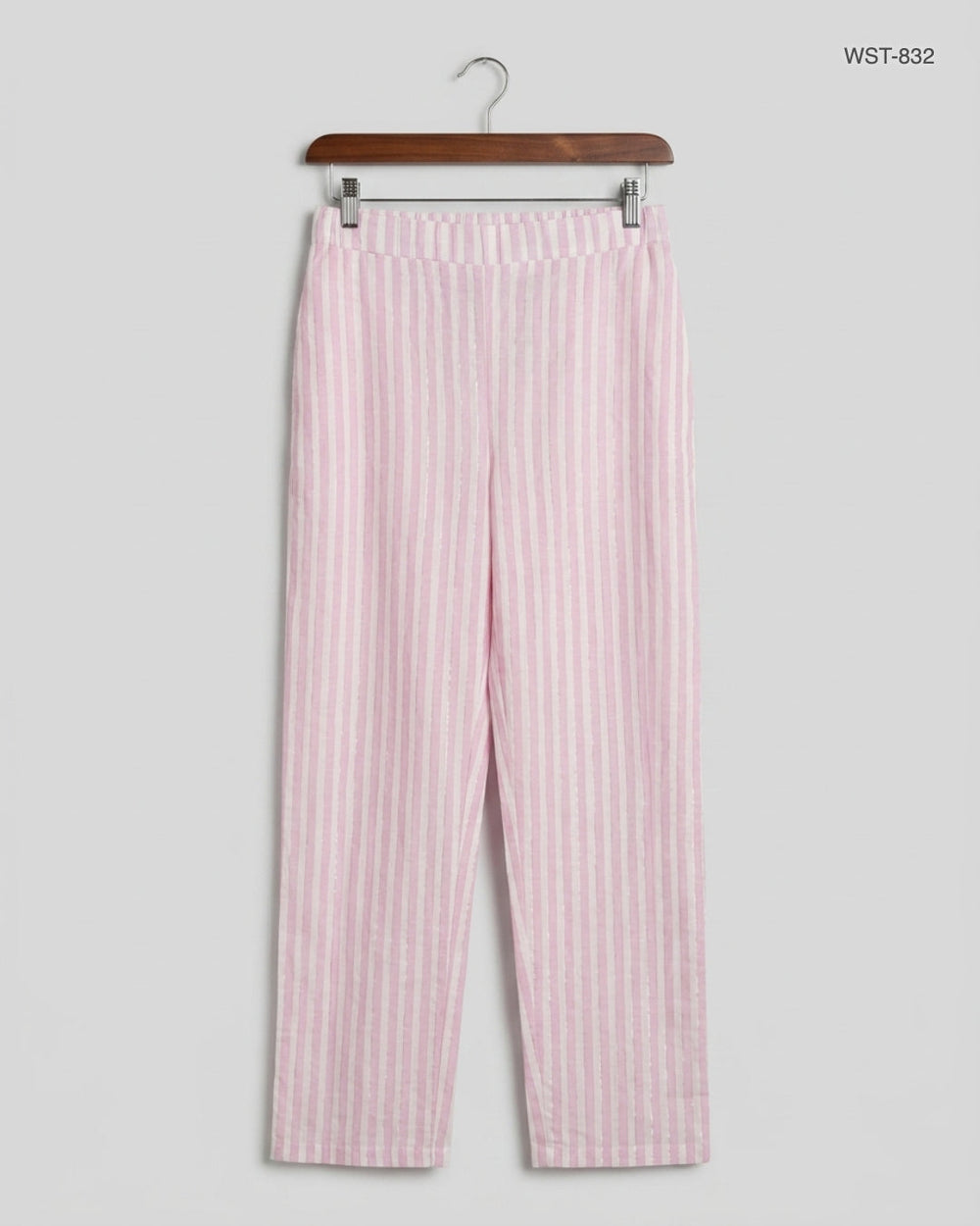 Boohoo (WST-832)